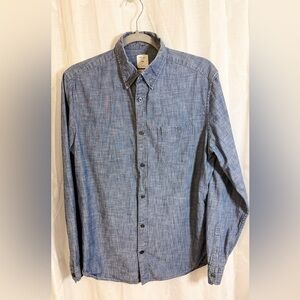GAP | Men's Light Blue Button-Down Denim Chambray Shirt | Size Medium